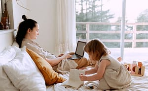 working mom vs stay at home mom; stay at home vs working mom; working mothers vs stay at home